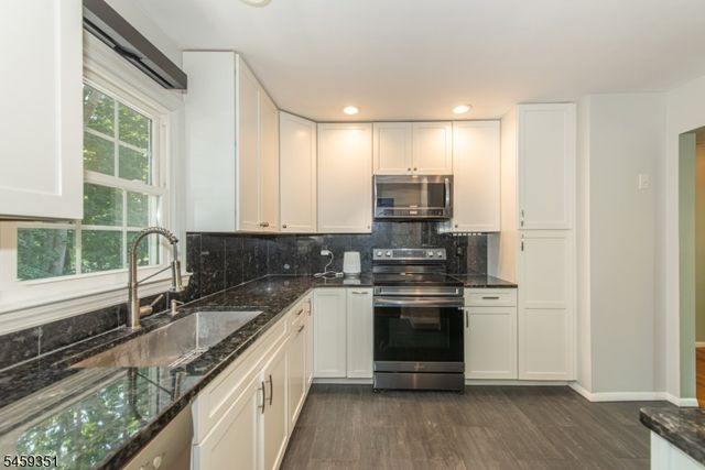 20 Byron Pl, Sparta Twp., NJ 07871