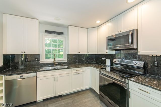 20 Byron Pl, Sparta Twp., NJ 07871