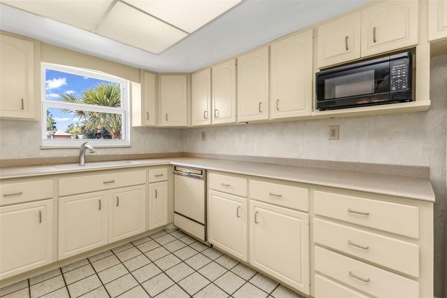 160 ANNAPOLIS LANE, Rotonda West, FL 33947