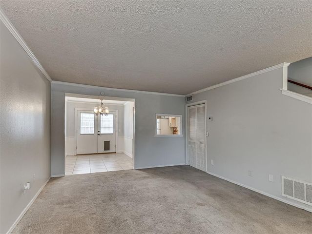 11437 N May Avenue, Oklahoma City, OK 73120