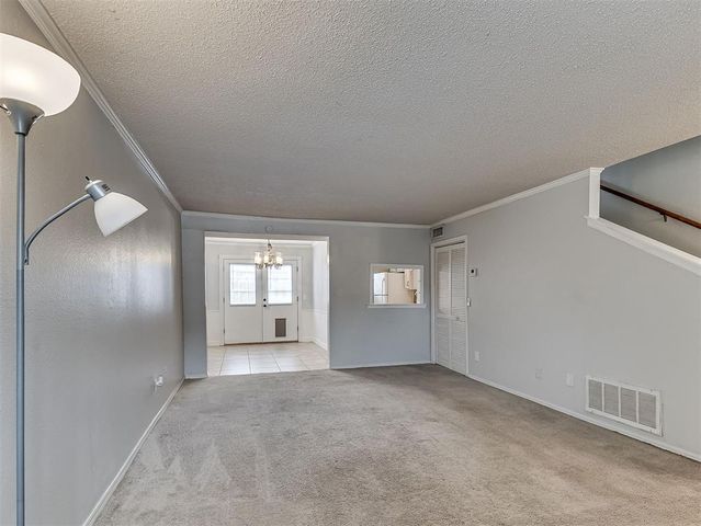 11437 N May Avenue, Oklahoma City, OK 73120