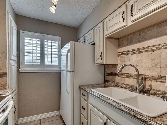 11437 N May Avenue, Oklahoma City, OK 73120