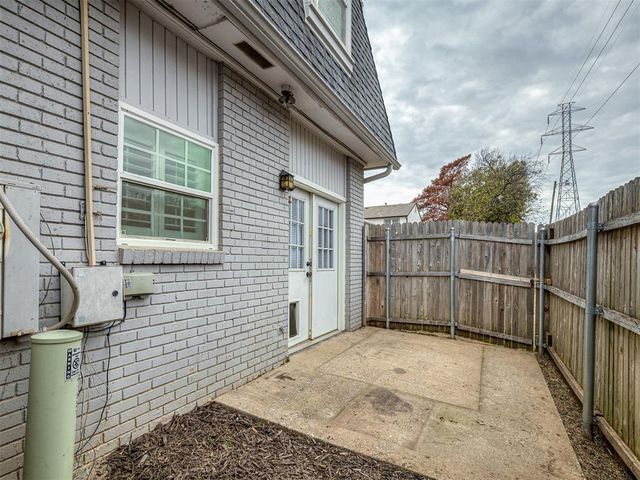 11437 N May Avenue, Oklahoma City, OK 73120