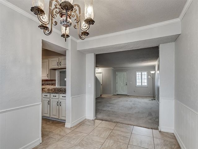 11437 N May Avenue, Oklahoma City, OK 73120