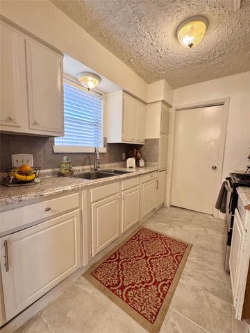 5039 Raven Ridge Drive, Houston, TX 77053