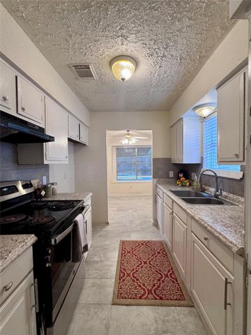 5039 Raven Ridge Drive, Houston, TX 77053