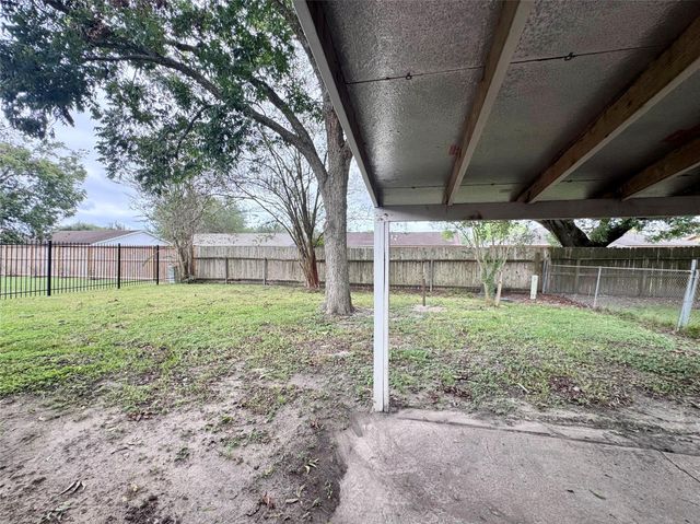 5039 Raven Ridge Drive, Houston, TX 77053