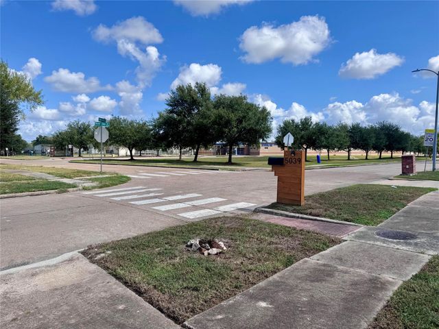 5039 Raven Ridge Drive, Houston, TX 77053