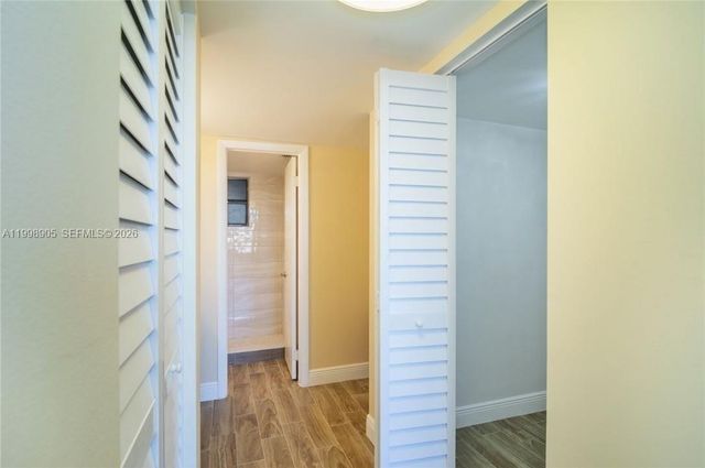 1100 Colony Point Cir 105, Pembroke Pines, FL 33026