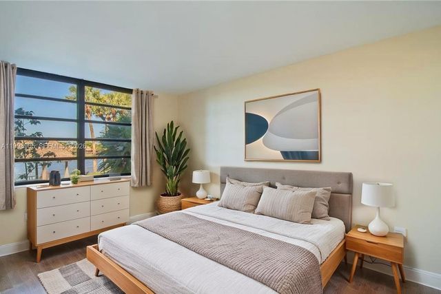 1100 Colony Point Cir 105, Pembroke Pines, FL 33026