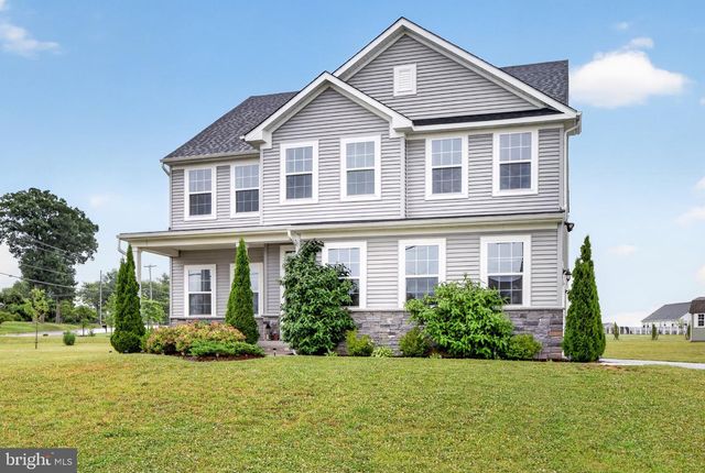 1220 BECK MILL RD, Hanover, PA 17331