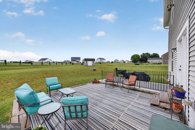 1220 BECK MILL RD, Hanover, PA 17331