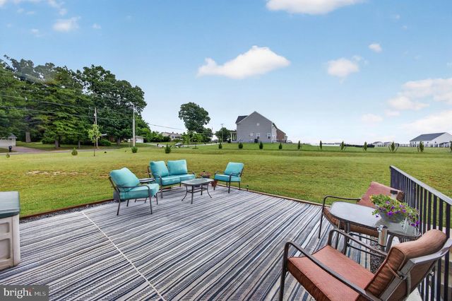 1220 BECK MILL RD, Hanover, PA 17331