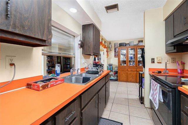 335 KENOVA STREET, Port Charlotte, FL 33954