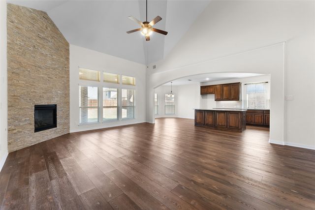 1209 Rogers Parkway, Forney, TX 75126