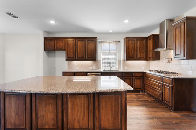 1209 Rogers Parkway, Forney, TX 75126