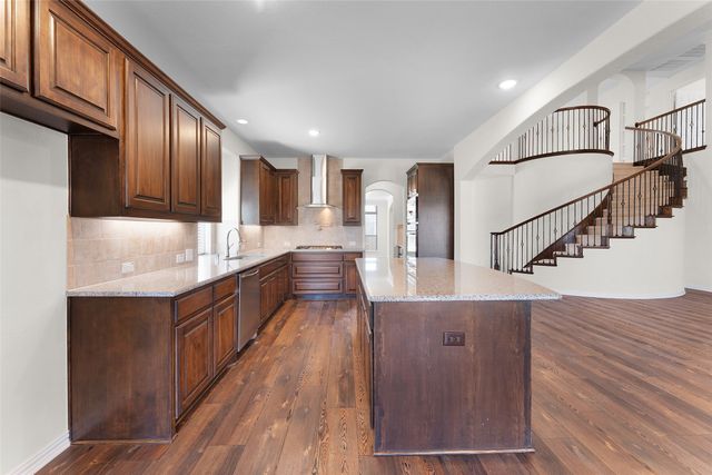1209 Rogers Parkway, Forney, TX 75126