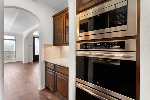 1209 Rogers Parkway, Forney, TX 75126