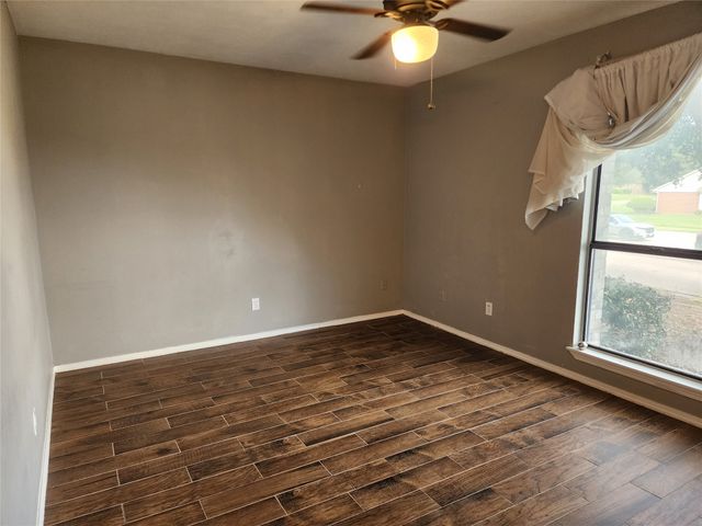 4404 N Colony Boulevard, The Colony, TX 75056