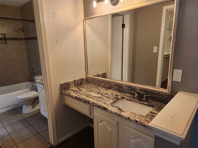 4404 N Colony Boulevard, The Colony, TX 75056