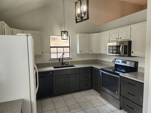 4404 N Colony Boulevard, The Colony, TX 75056