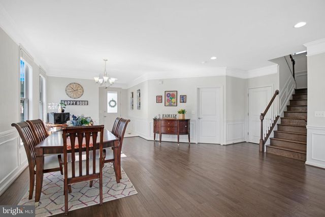 42526 OXFORD FOREST CIR, Chantilly, VA 20152