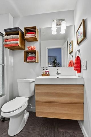 1032 E Lakes Drive, Deerfield Beach, FL 33064