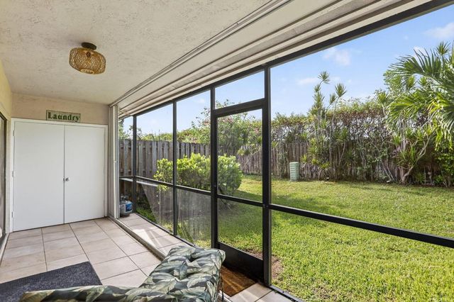 1032 E Lakes Drive, Deerfield Beach, FL 33064