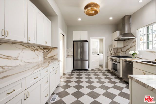 925 N Rexford Drive, Beverly Hills, CA 90210