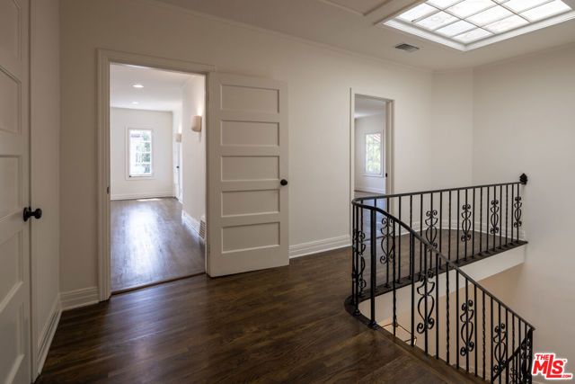 925 N Rexford Drive, Beverly Hills, CA 90210