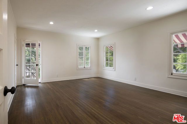 925 N Rexford Drive, Beverly Hills, CA 90210
