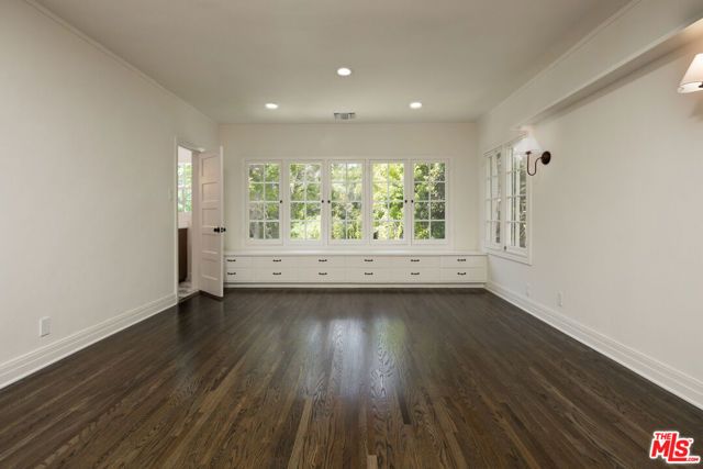 925 N Rexford Drive, Beverly Hills, CA 90210