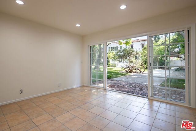 925 N Rexford Drive, Beverly Hills, CA 90210