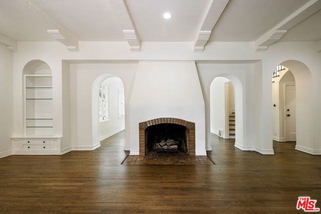 925 N Rexford Drive, Beverly Hills, CA 90210