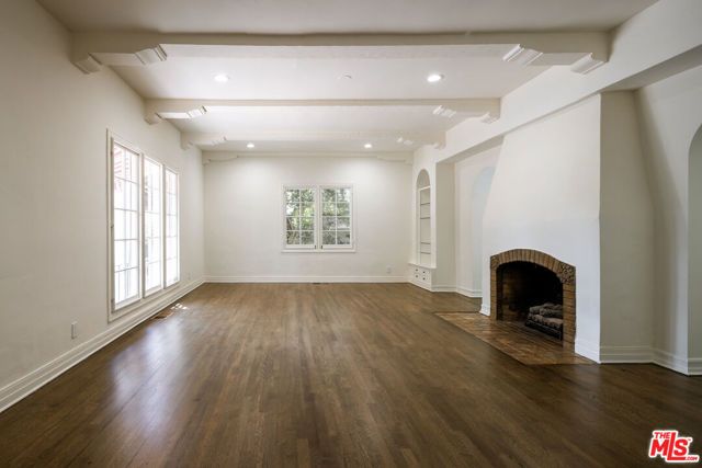 925 N Rexford Drive, Beverly Hills, CA 90210