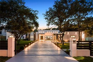 6200 SW 83 Avenue, Miami, FL 33143