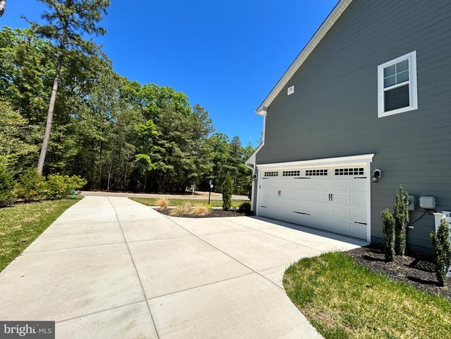11551 BEACON HILL CT, Swan Point, MD 20645