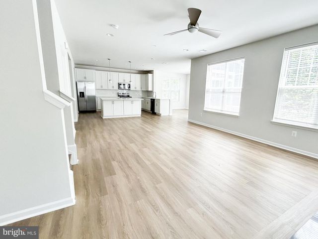 11551 BEACON HILL CT, Swan Point, MD 20645