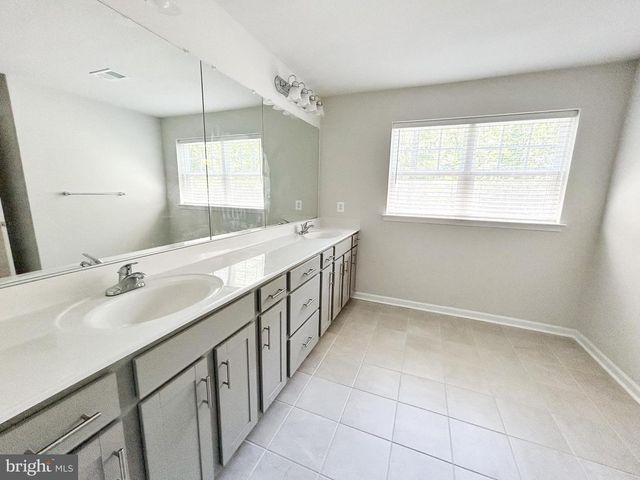 11551 BEACON HILL CT, Swan Point, MD 20645