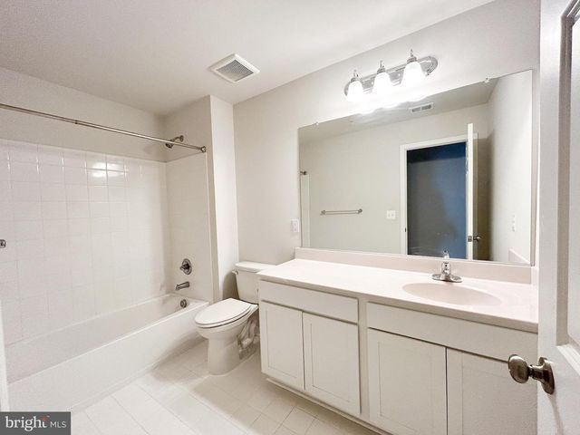 11551 BEACON HILL CT, Swan Point, MD 20645