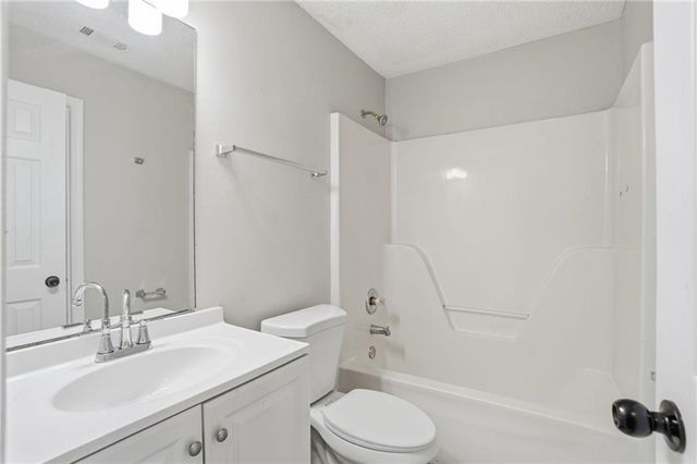 1592 Rogers Crossing Drive, Lithonia, GA 30058