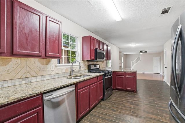 1592 Rogers Crossing Drive, Lithonia, GA 30058