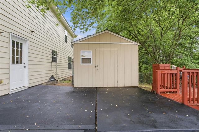 1592 Rogers Crossing Drive, Lithonia, GA 30058