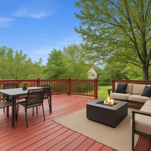 1592 Rogers Crossing Drive, Lithonia, GA 30058