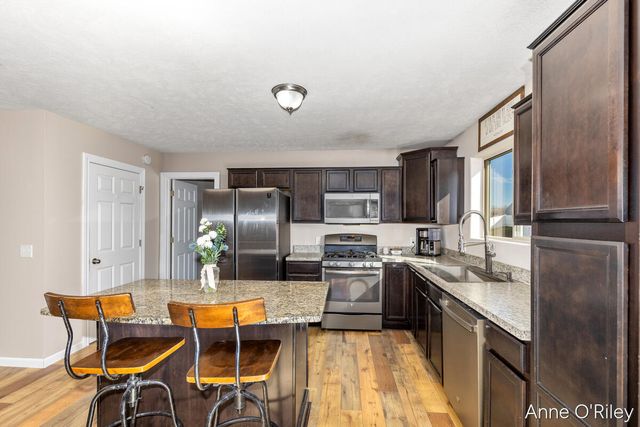 4255 Cloverfield Court, Wayland, MI 49348