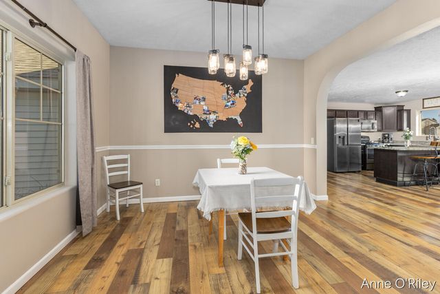 4255 Cloverfield Court, Wayland, MI 49348