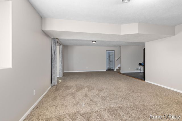 4255 Cloverfield Court, Wayland, MI 49348