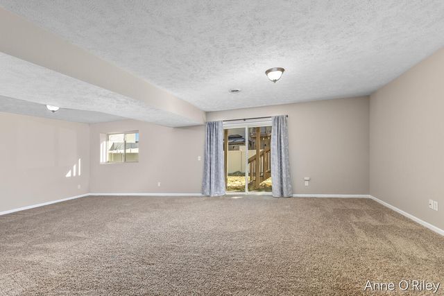 4255 Cloverfield Court, Wayland, MI 49348