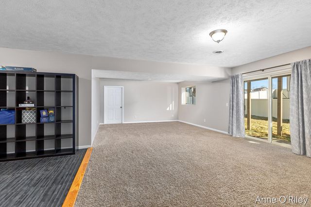 4255 Cloverfield Court, Wayland, MI 49348