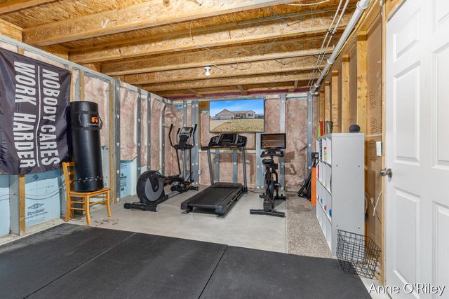 4255 Cloverfield Court, Wayland, MI 49348